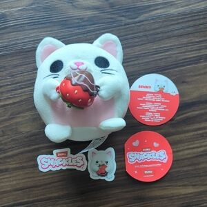 ZURU Snackles Benny the Cat Plush Toy - Pink and White